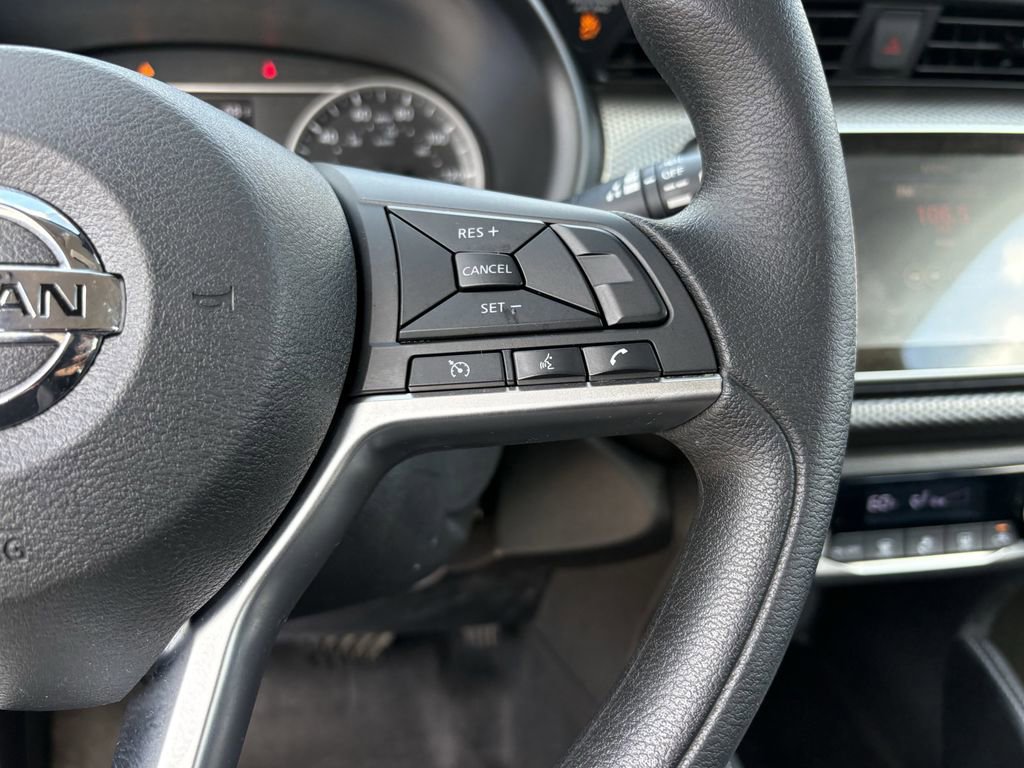 Used 2020 Nissan Kicks SV image 17