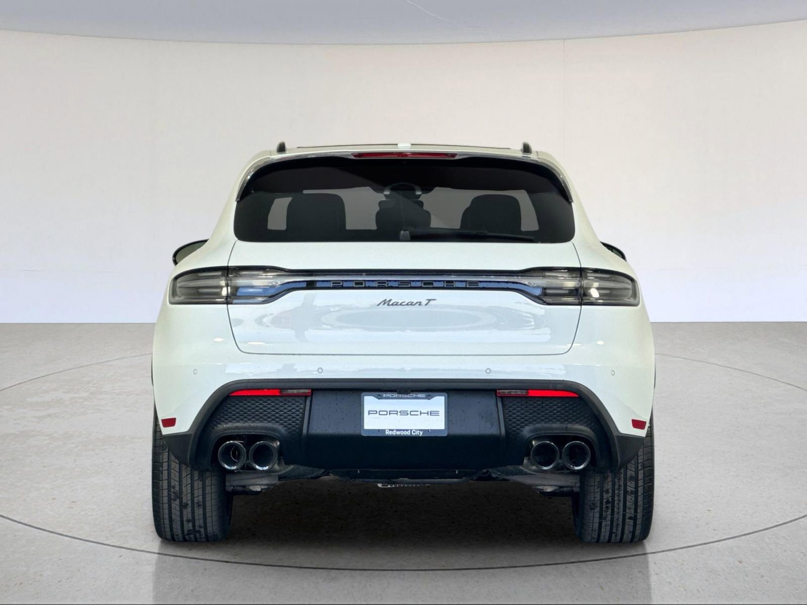 New 2026 Porsche Macan Turbo image 7