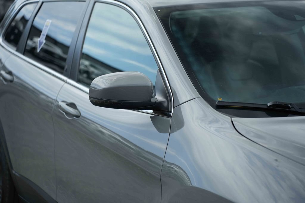 Used 2021 Jeep Cherokee Limited AWD/4WD image 9