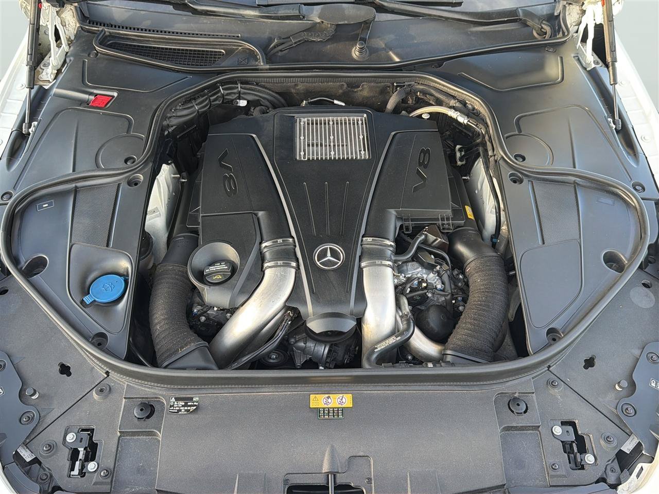 Used 2016 Mercedes-Benz S 550 4MATIC Coupe image 32