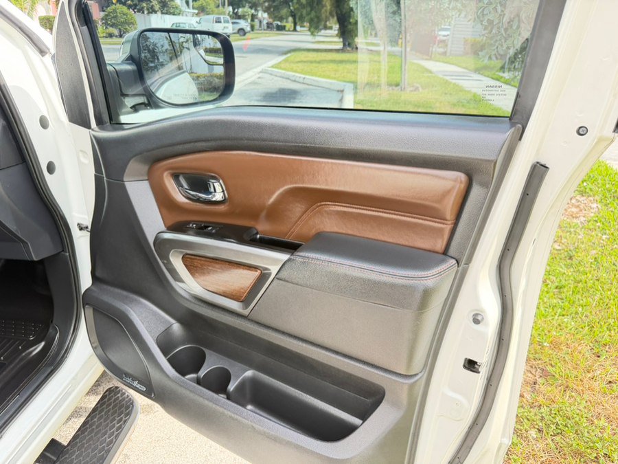 Used 2017 Nissan Titan Platinum Reserve RWD image 42