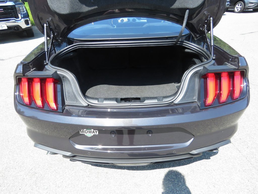 Used 2022 Ford Mustang Premium image 17