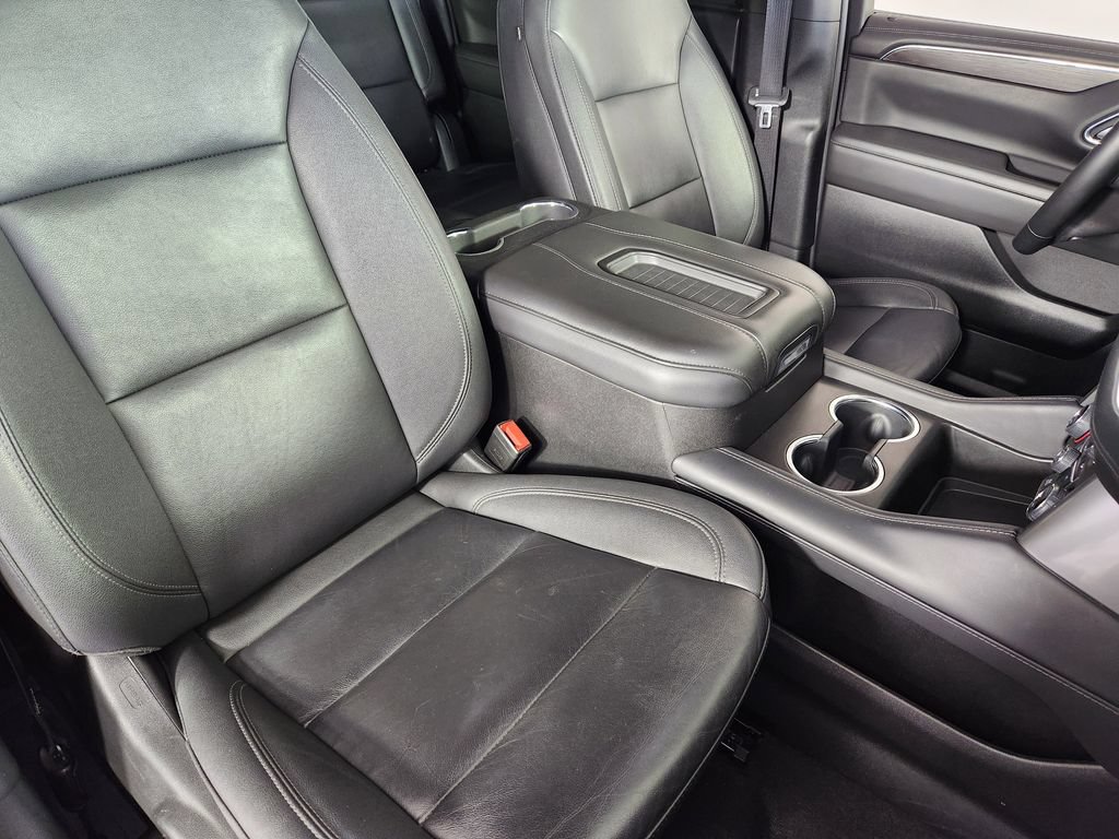 Used 2024 Chevrolet Suburban LT AWD/4WD image 10