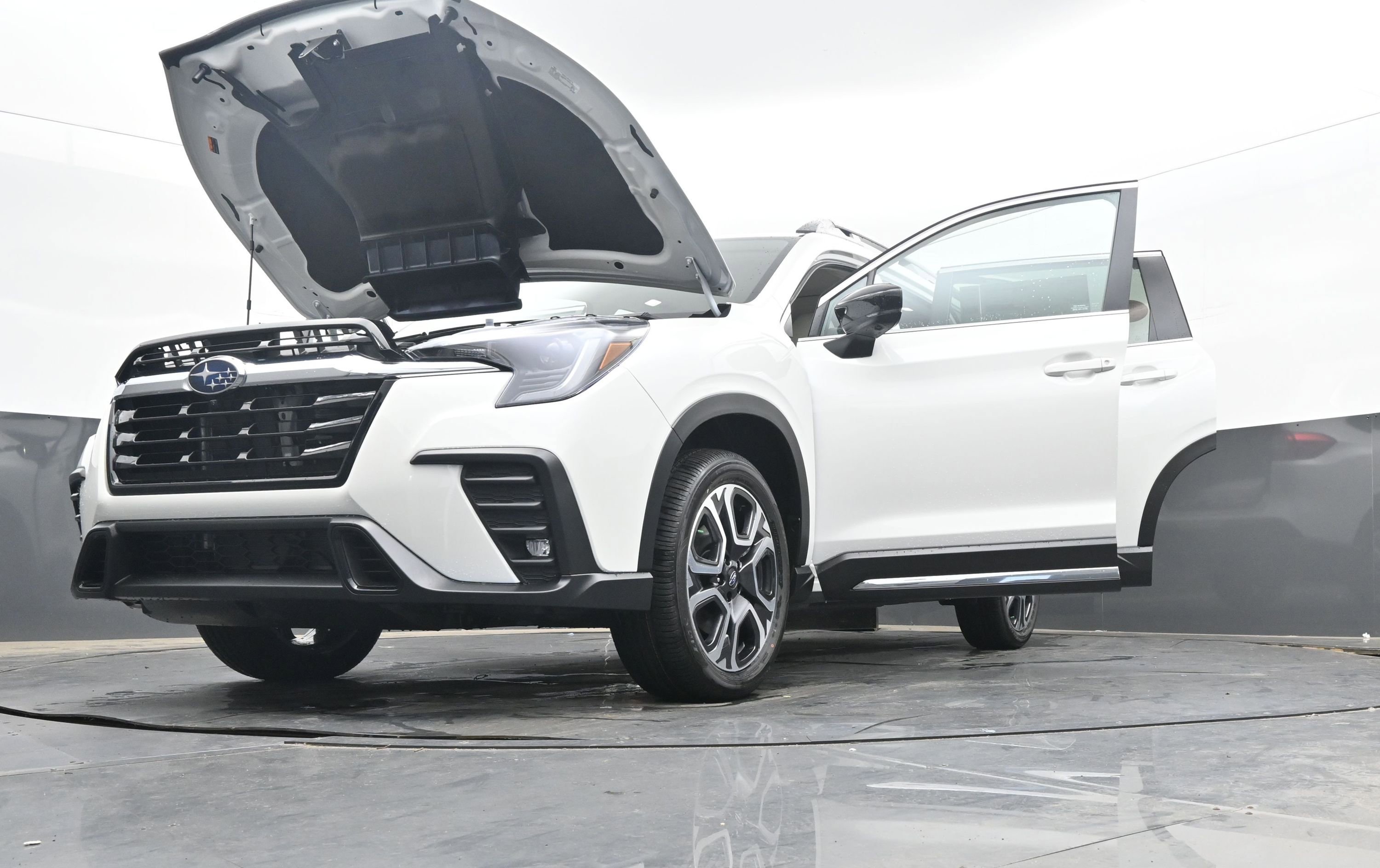 Certified 2025 Subaru Ascent Limited image 42