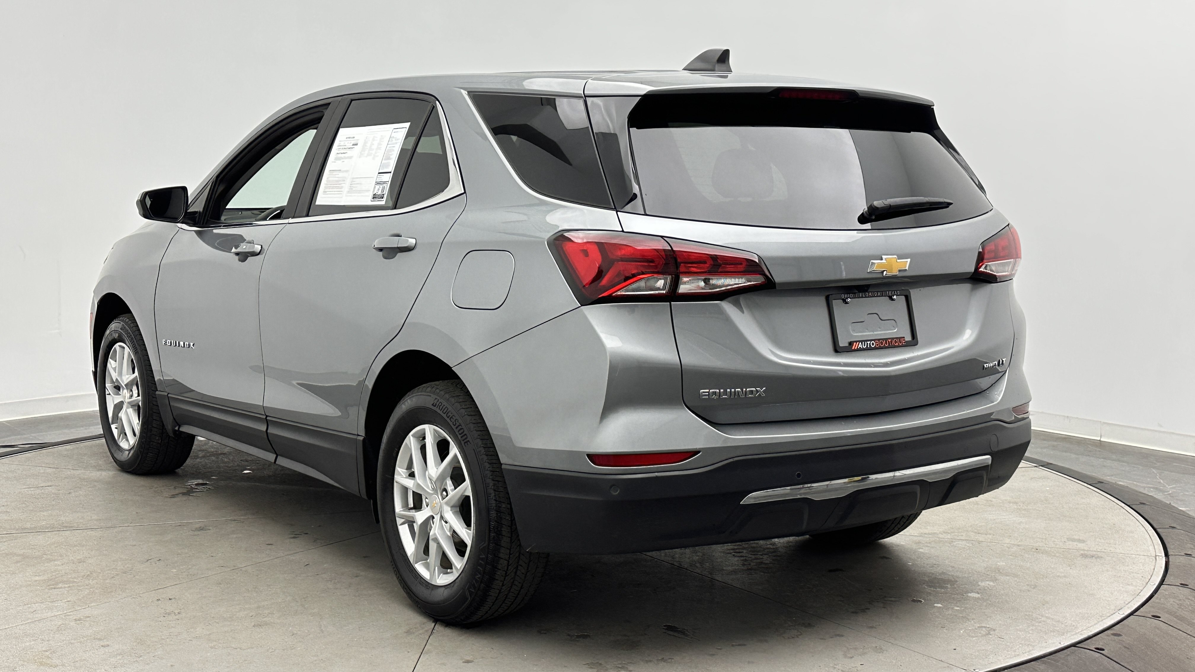 Used 2023 Chevrolet Equinox LT w/ Driver Convenience Package AWD/4WD image 5