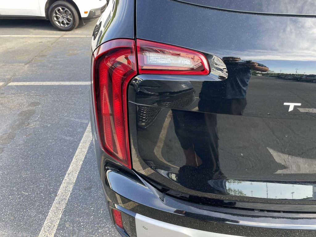 Used 2023 Kia Telluride LX image 19
