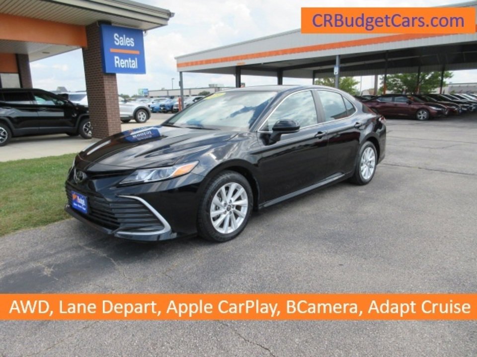 Used 2024 Toyota Camry LE image 1