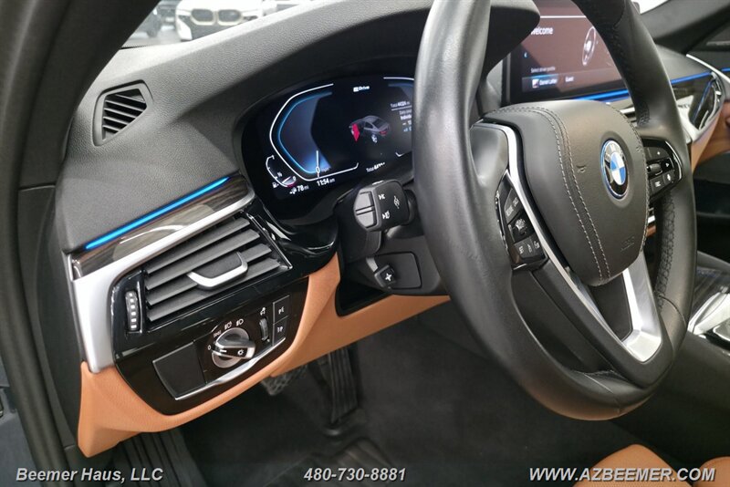 Used 2023 BMW 530e w/ Premium Package RWD image 23