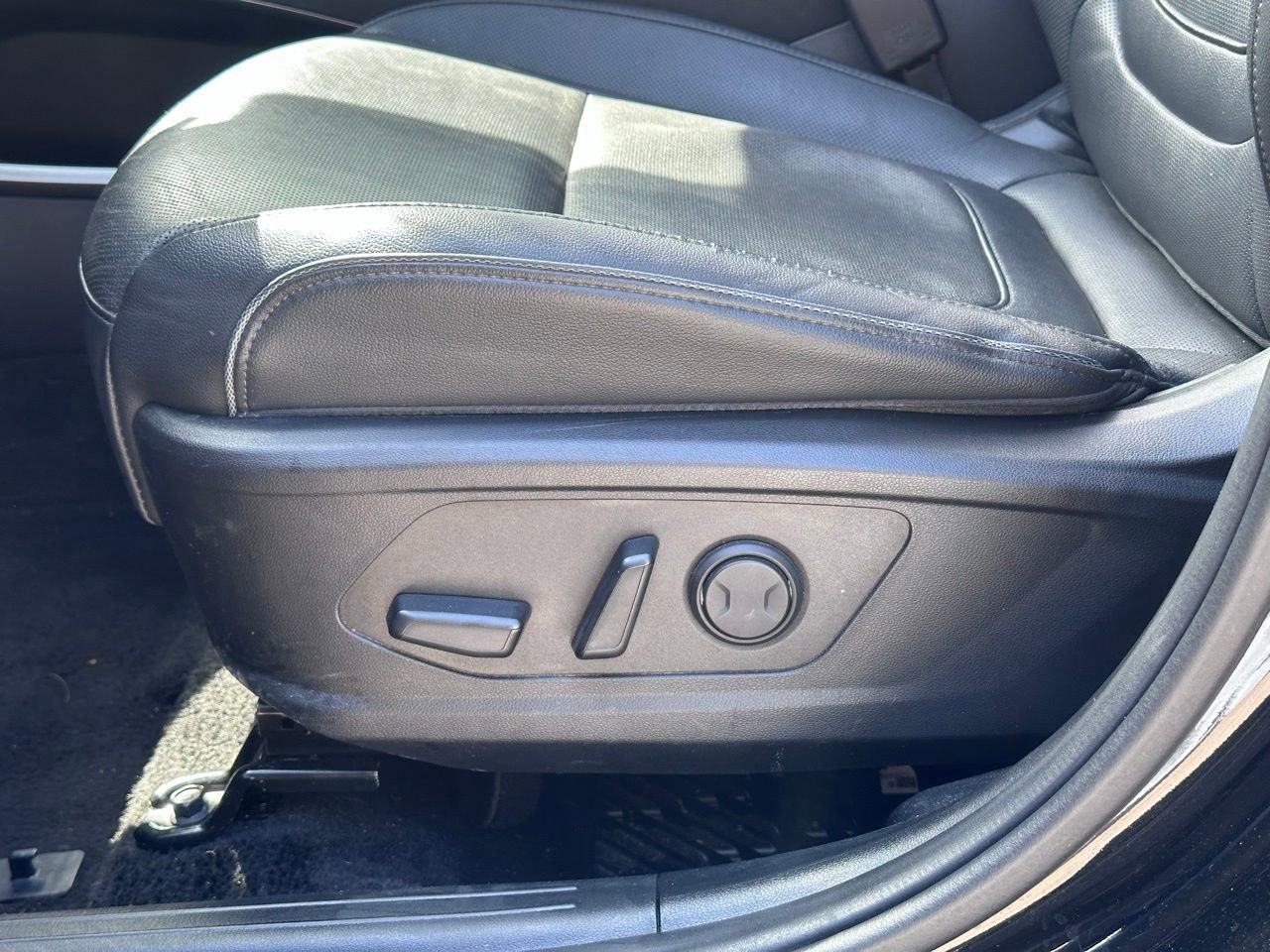 Used 2024 Hyundai Tucson Limited FWD image 30