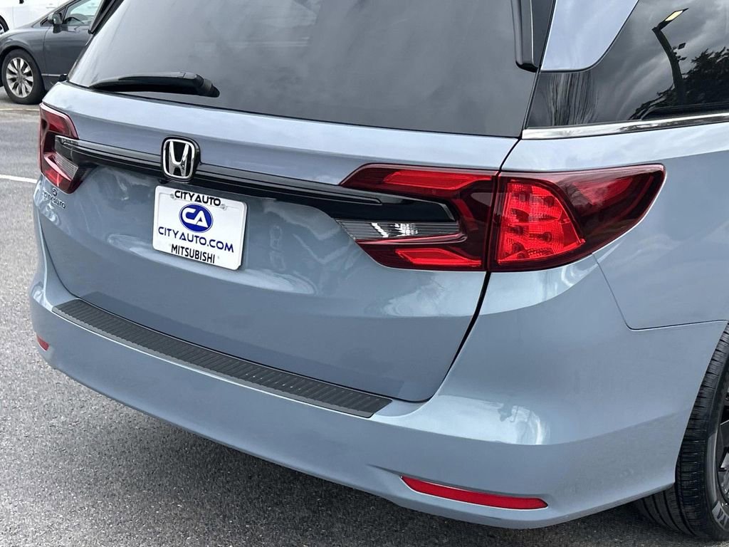 Used 2023 Honda Odyssey Sport image 12