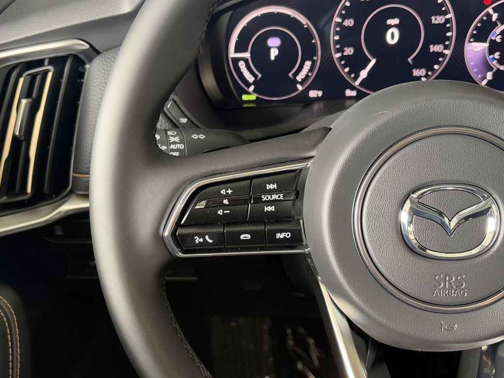 New 2025 MAZDA CX-90 Plug-In Hybrid w/ Preferred AWD/4WD image 18