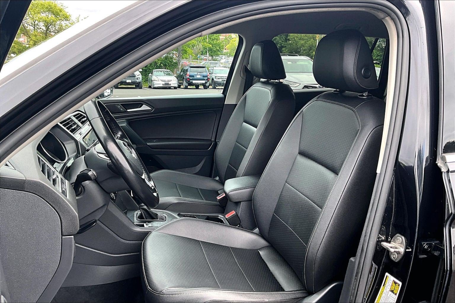 Used 2019 Volkswagen Tiguan SE AWD/4WD image 22