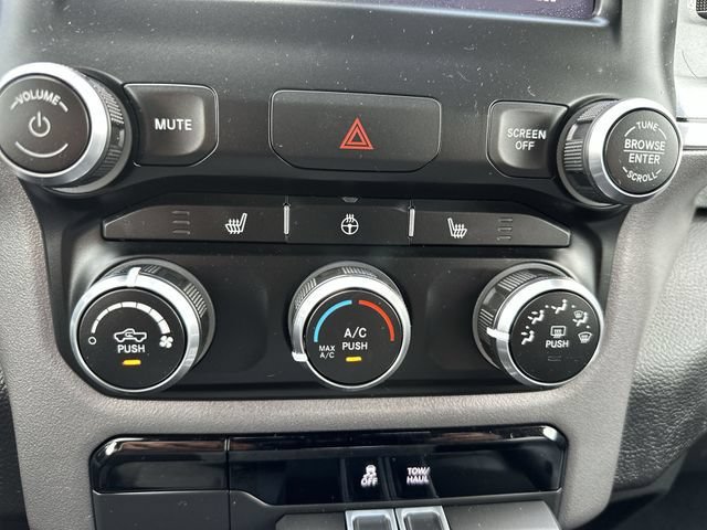 Used 2023 RAM 1500 Big Horn AWD/4WD image 18