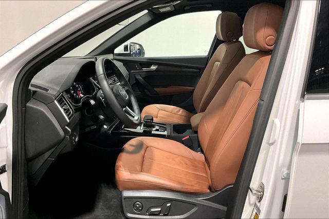 Used 2023 Audi Q5 2.0T Premium w/ Convenience Package AWD/4WD image 21