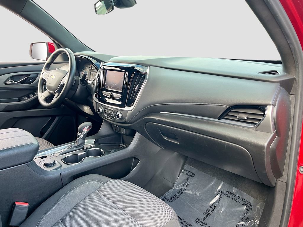 Used 2023 Chevrolet Traverse LT image 27