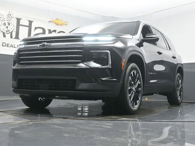 New 2026 Chevrolet Traverse LT w/ Sun and Wheel Package image 4