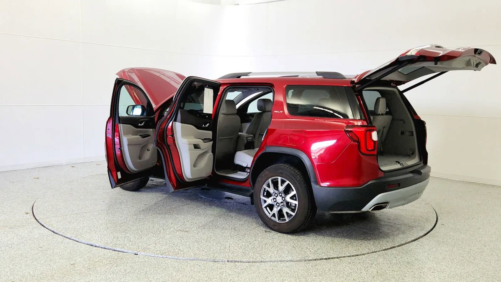 Used 2023 GMC Acadia SLT image 11