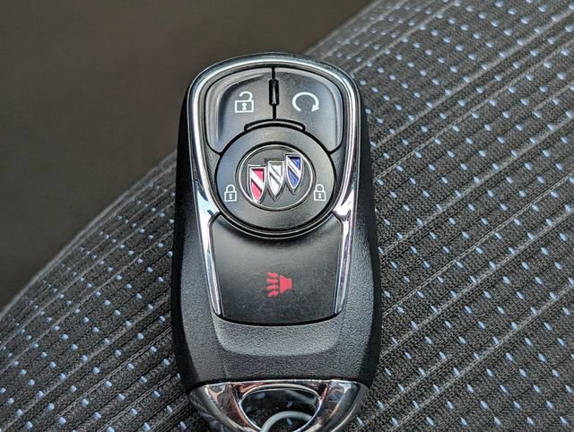 Used 2025 Buick Envista Preferred FWD image 30