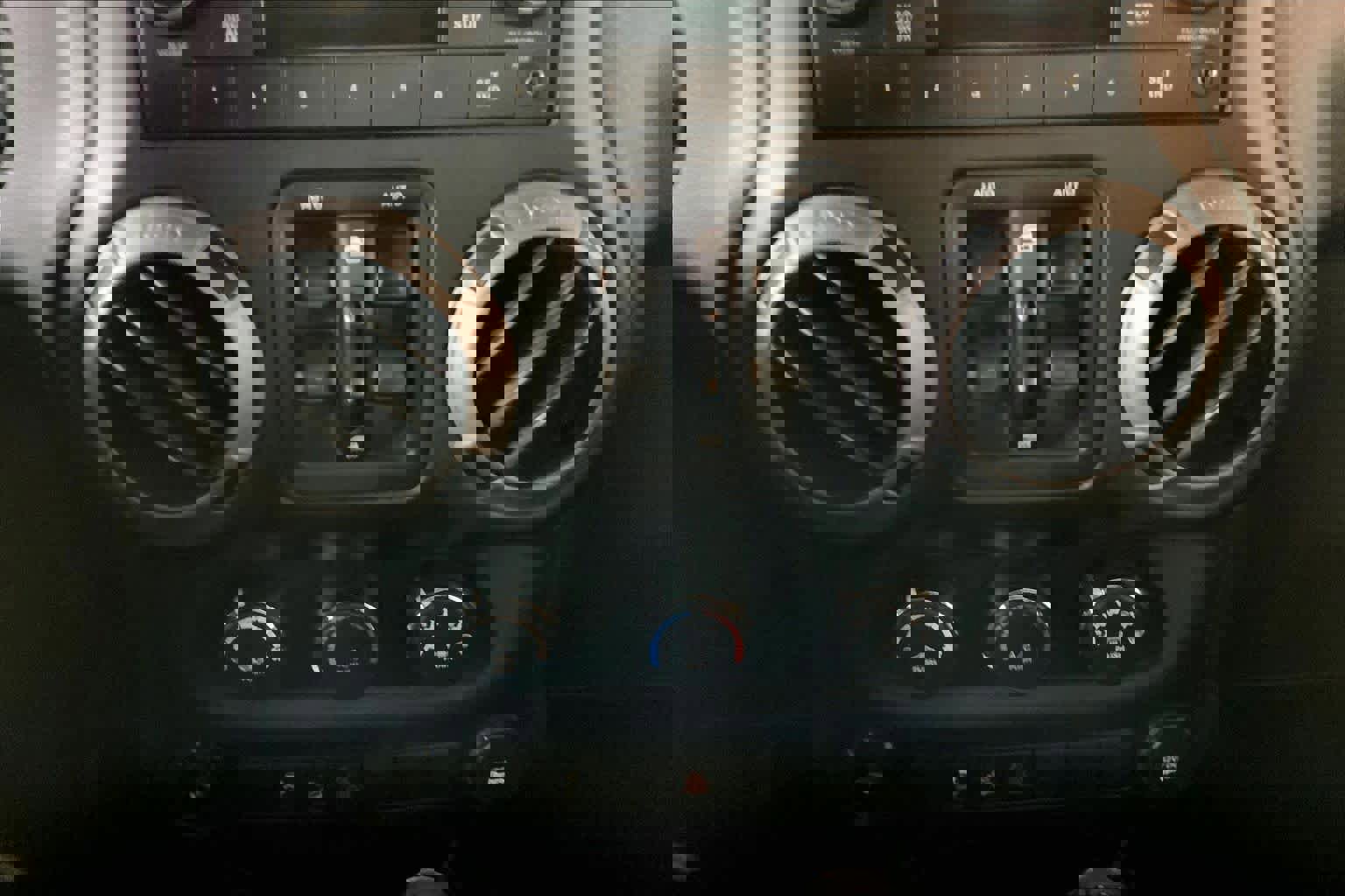 Used 2015 Jeep Wrangler Unlimited Sport w/ Quick Order Package 24S image 34