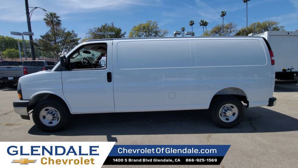 New 2026 Chevrolet Express 2500 Extended w/ Driver Convenience Package RWD image 5