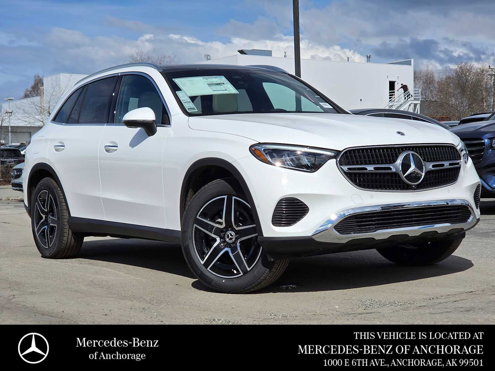 New 2026 Mercedes-Benz GLC 300 4MATIC image 1