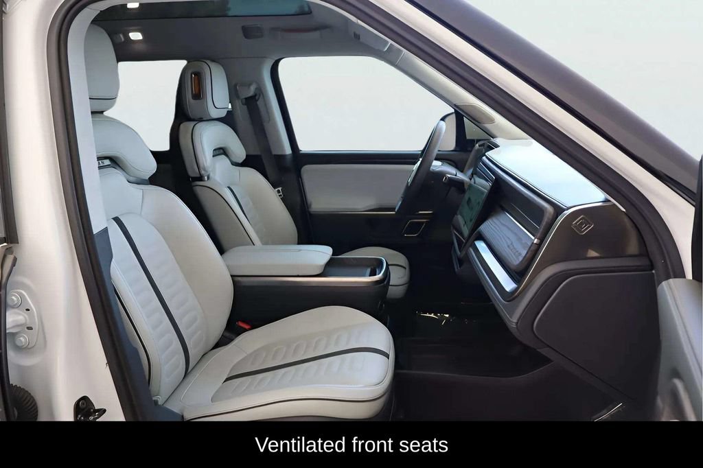 Used 2024 Rivian R1S Adventure AWD/4WD image 12