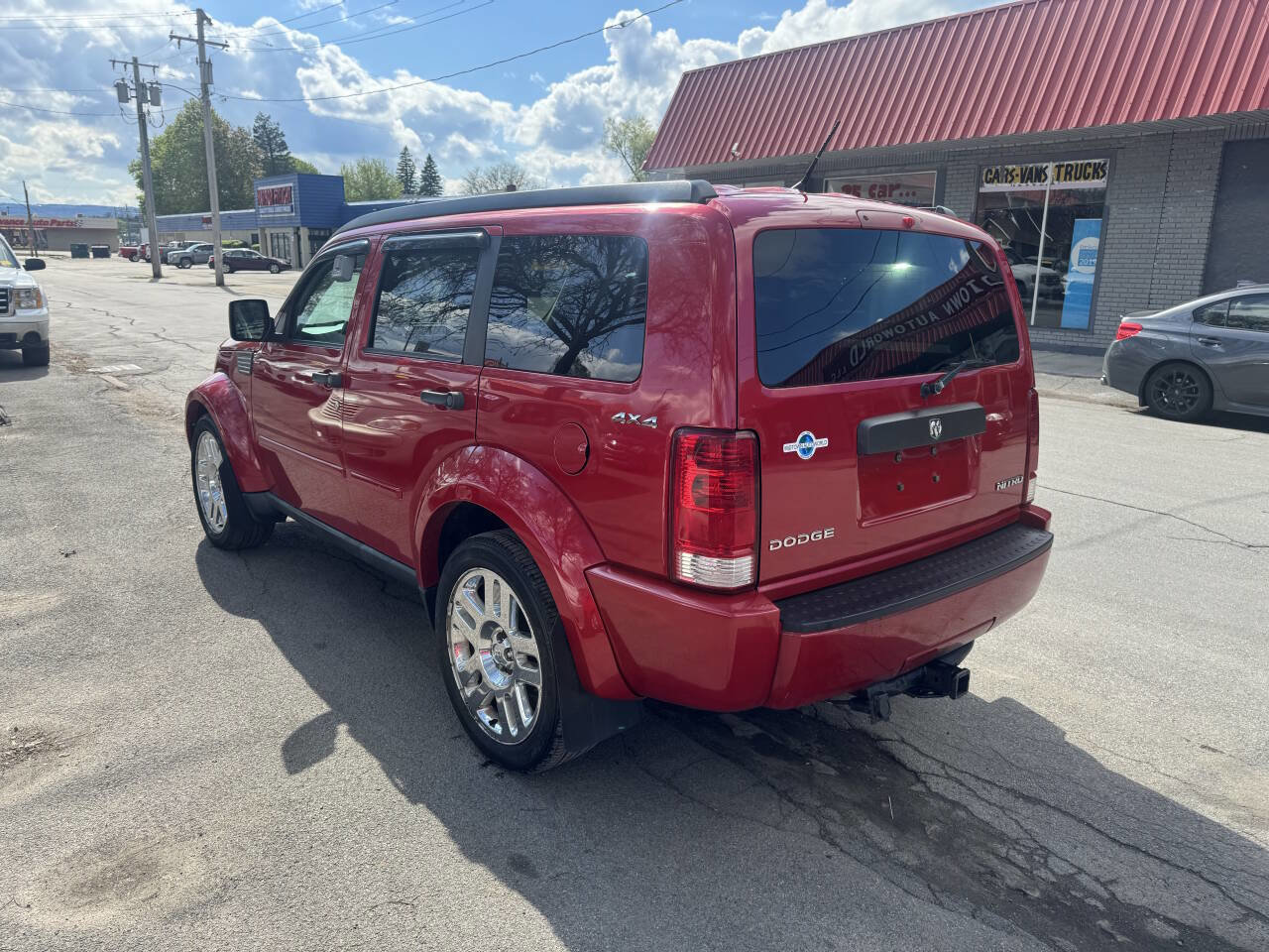 Used 2011 Dodge Nitro Heat AWD/4WD image 4