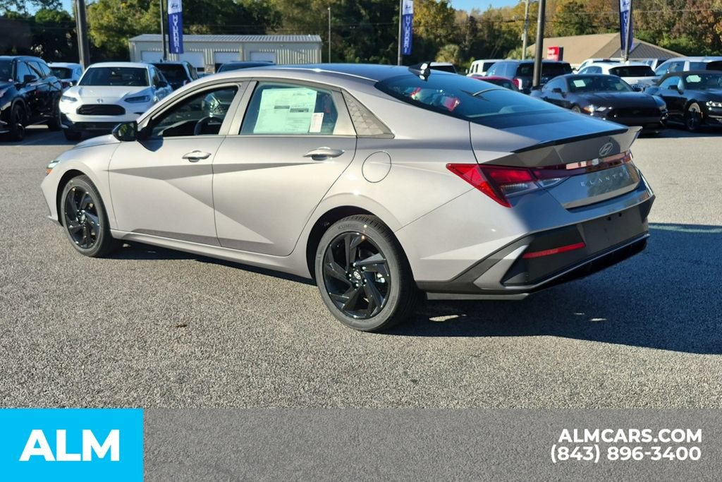 Certified 2026 Hyundai Elantra Sport FWD image 9