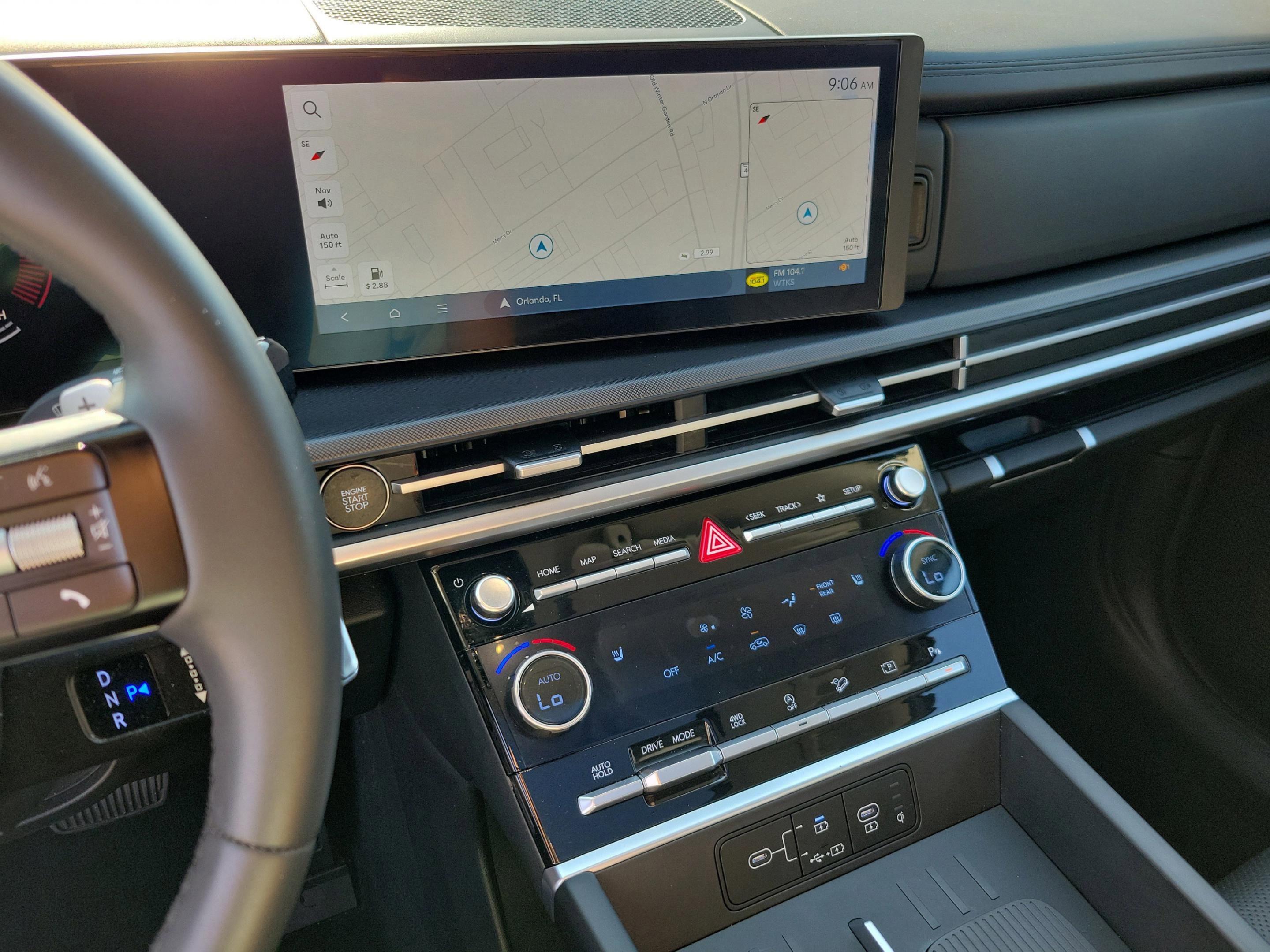 Certified 2024 Hyundai Santa Fe XRT image 34