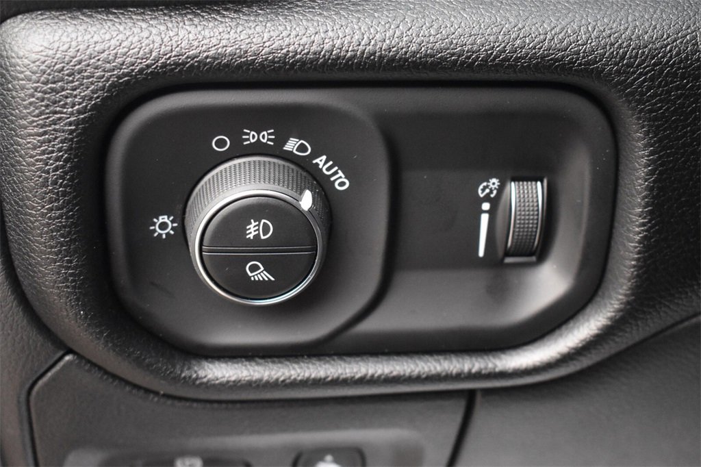 New 2026 RAM 1500 4x4 Crew Cab image 26