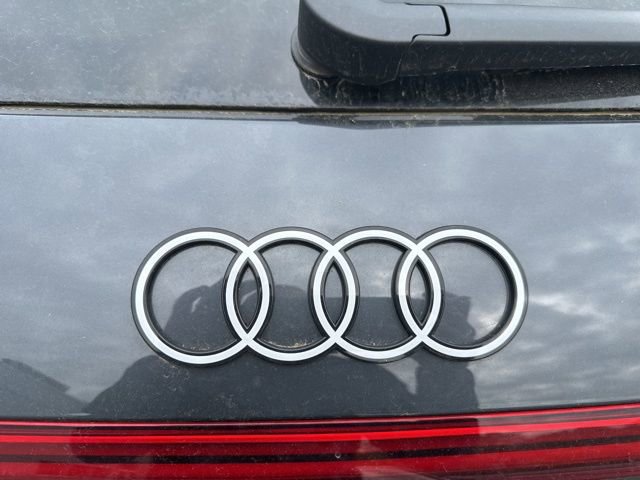 Certified 2025 Audi Q5 Premium w/ Convenience Package AWD/4WD image 9