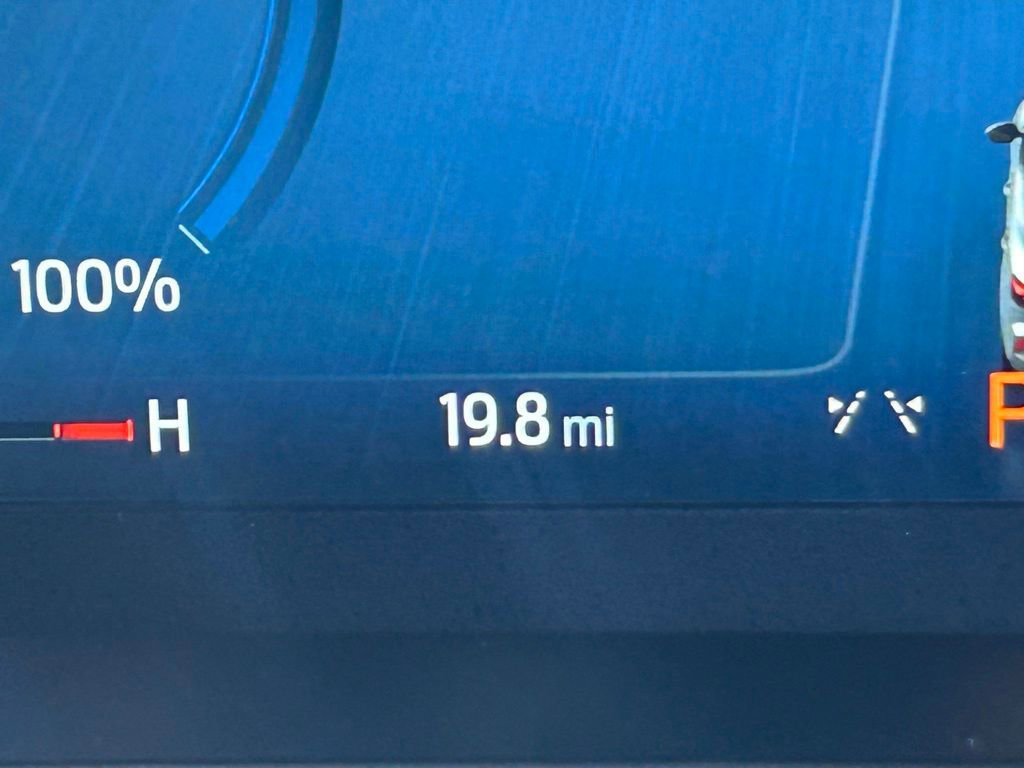 Certified 2024 Ford Escape SE w/ PHEV Premium Package image 43