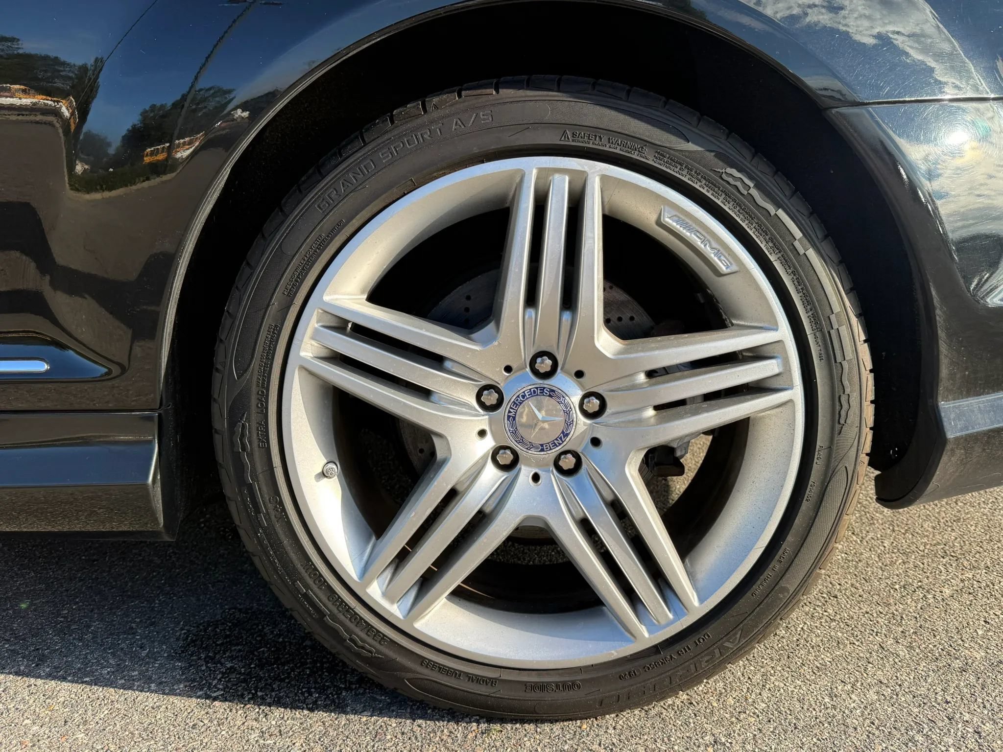 Used 2013 Mercedes-Benz CL 550 4MATIC w/ Sport Pkg image 31