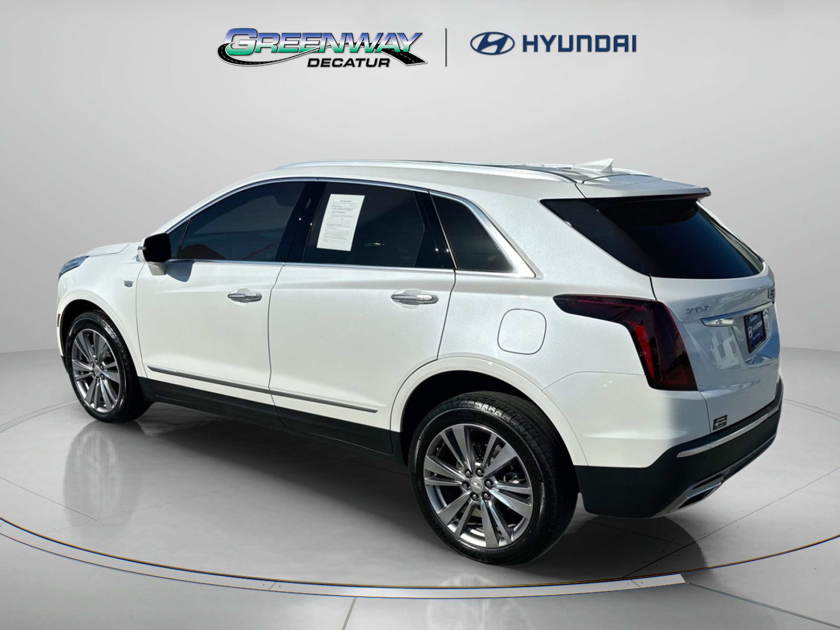 Used 2023 Cadillac XT5 Premium Luxury FWD image 6