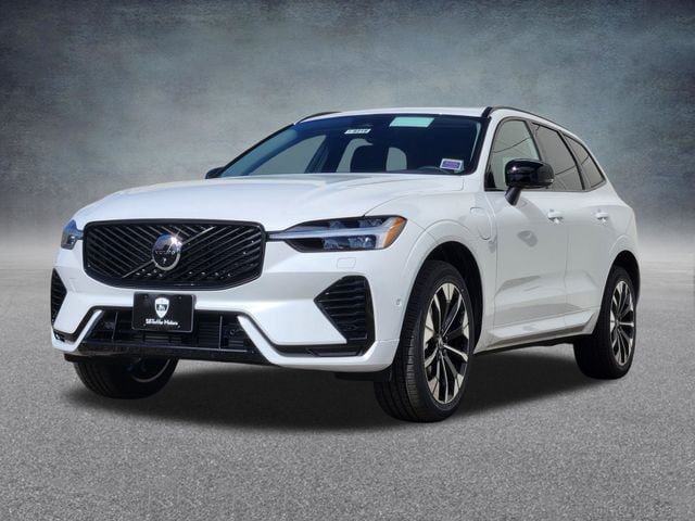 New 2026 Volvo XC60 T8 Plus w/ Climate Package PRO AWD/4WD image 3