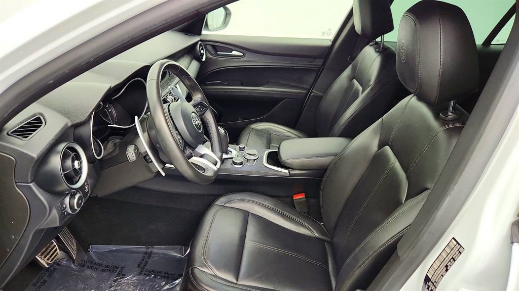 Used 2022 Alfa Romeo Stelvio Sprint image 20