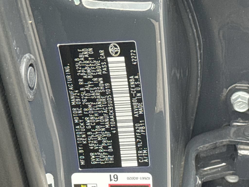 Used 2025 Toyota Camry LE w/ Convenience Package FWD image 26