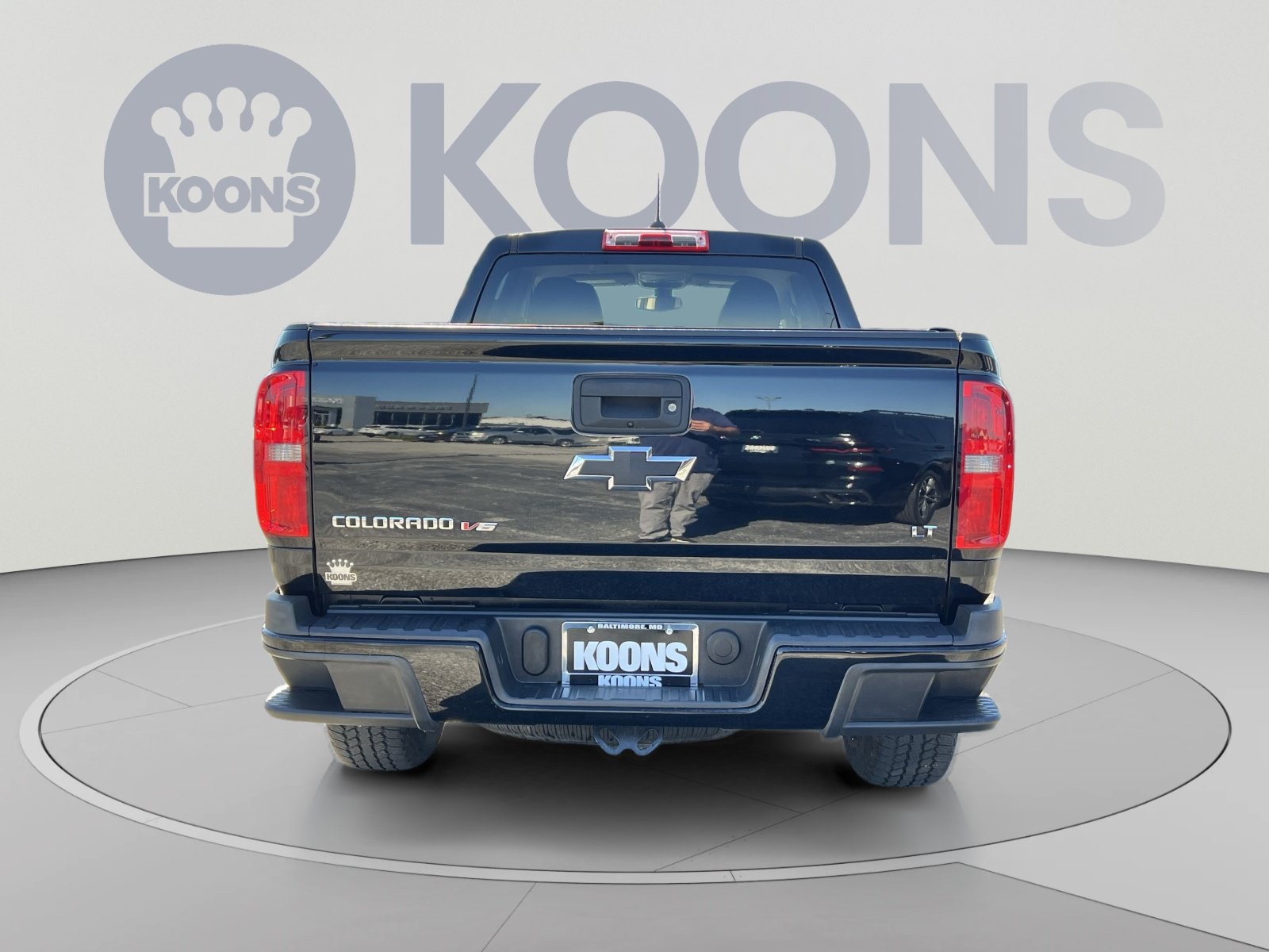 Used 2017 Chevrolet Colorado LT w/ Midnight Edition AWD/4WD image 5