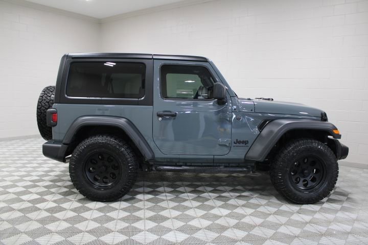 Used 2024 Jeep Wrangler Sport AWD/4WD image 12