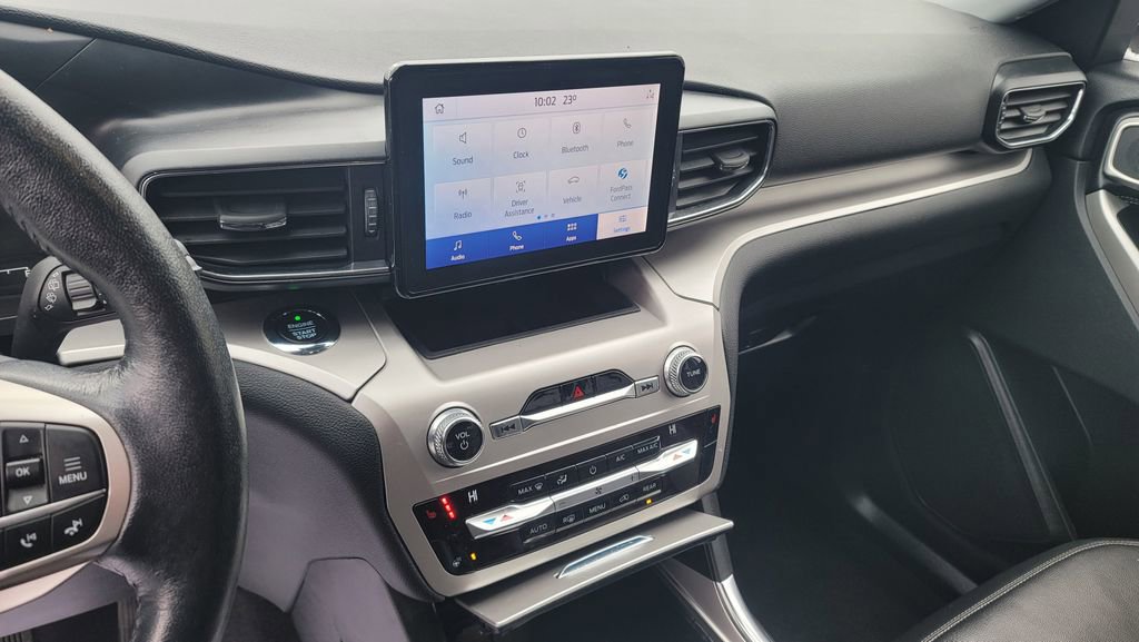 Used 2021 Ford Explorer XLT w/ Equipment Group 202A image 21