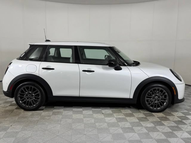 Used 2025 MINI Cooper S FWD image 9