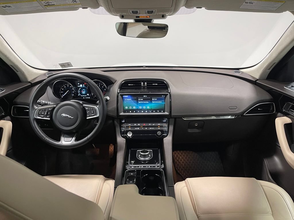 Used 2020 Jaguar F-PACE Prestige AWD/4WD image 30