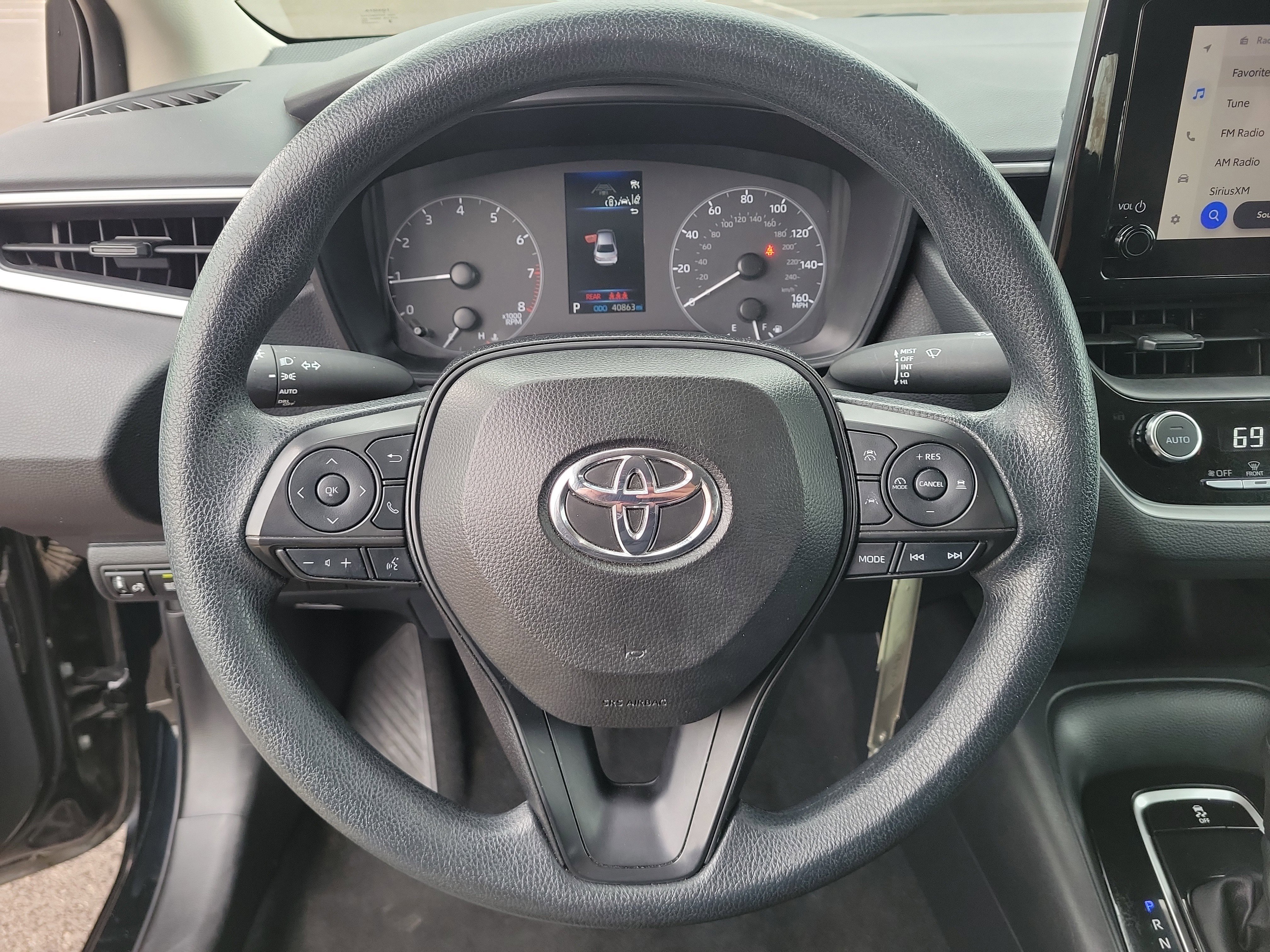 Used 2024 Toyota Corolla LE image 21