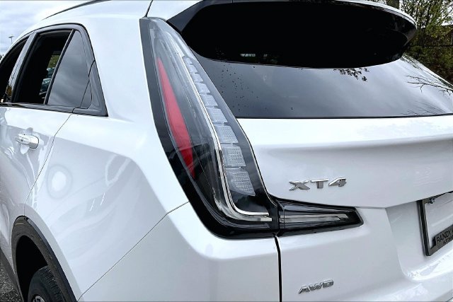 Used 2024 Cadillac XT4 Sport AWD/4WD image 29