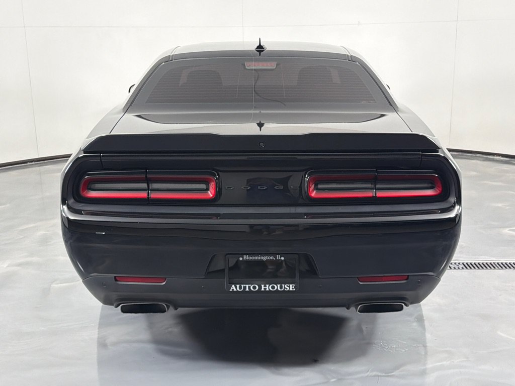 Used 2021 Dodge Challenger R/T w/ Performance Handling Group RWD image 6