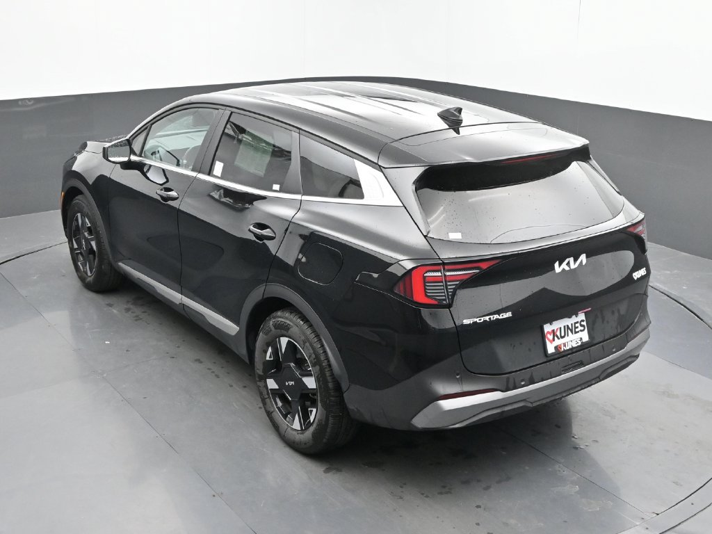 Used 2026 Kia Sportage LX FWD image 45