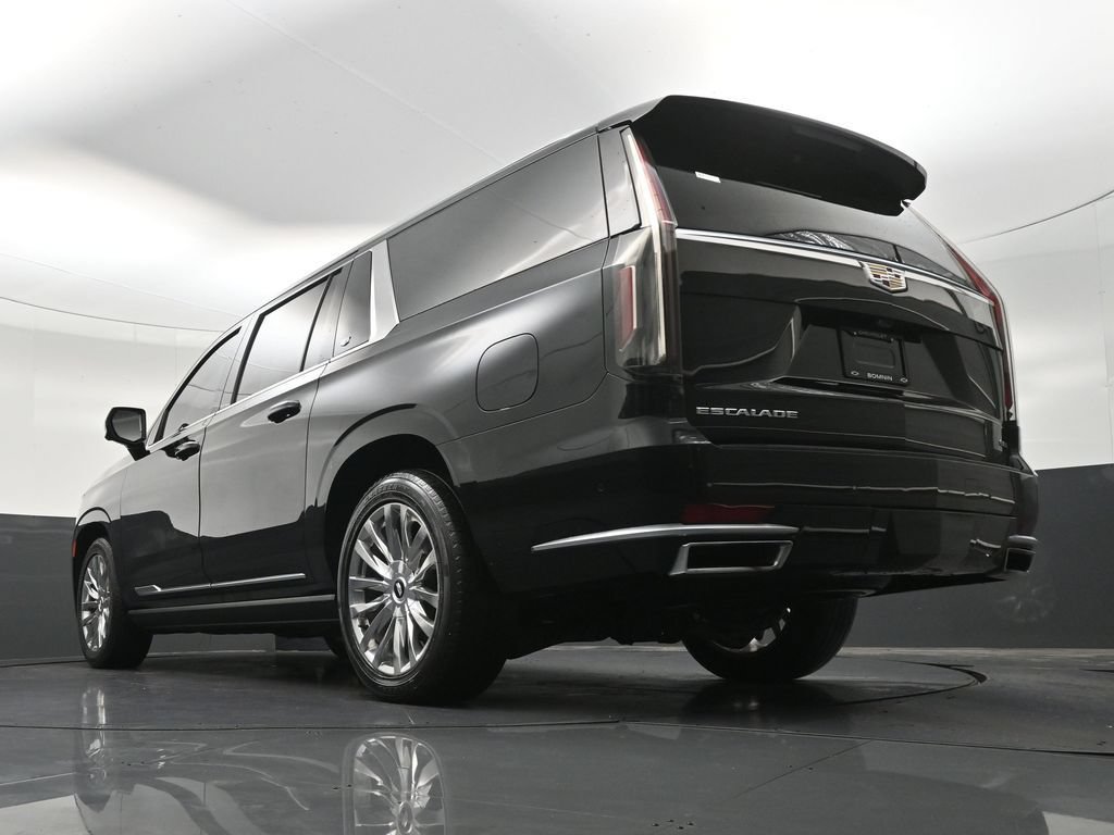 Used 2021 Cadillac Escalade ESV Premium Luxury w/ Driver Assist Tech Package RWD image 27