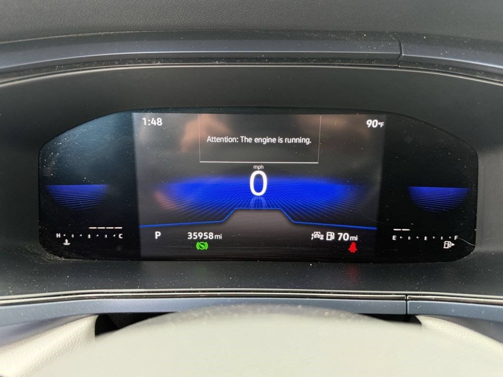 Certified 2022 Volkswagen Taos SE FWD image 16