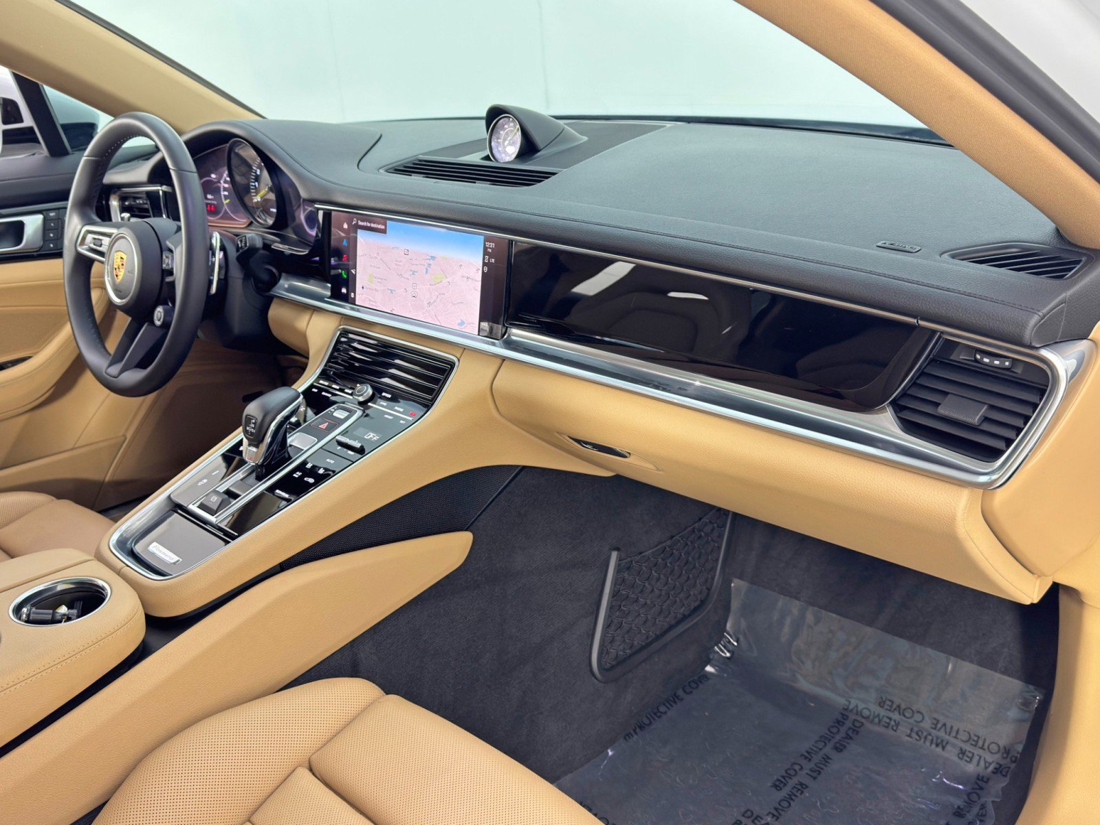 Used 2023 Porsche Panamera 4 image 15