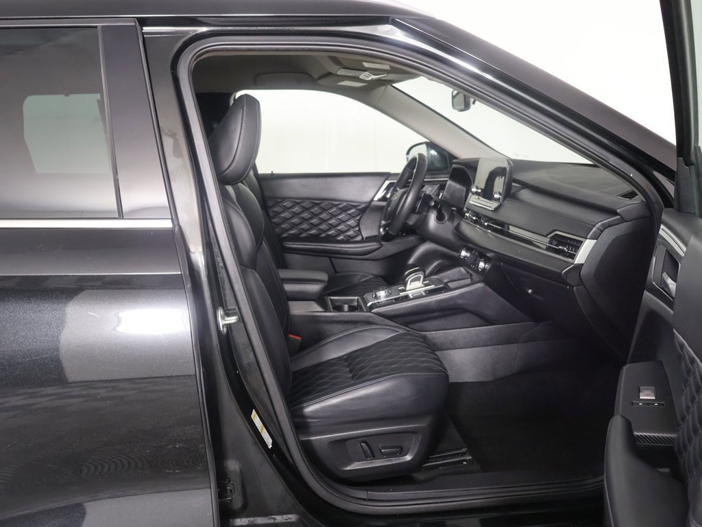 Used 2023 Mitsubishi Outlander SEL image 27